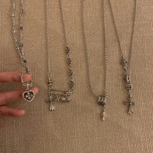 100005-Vintage design love cube alloy necklace Chorome style